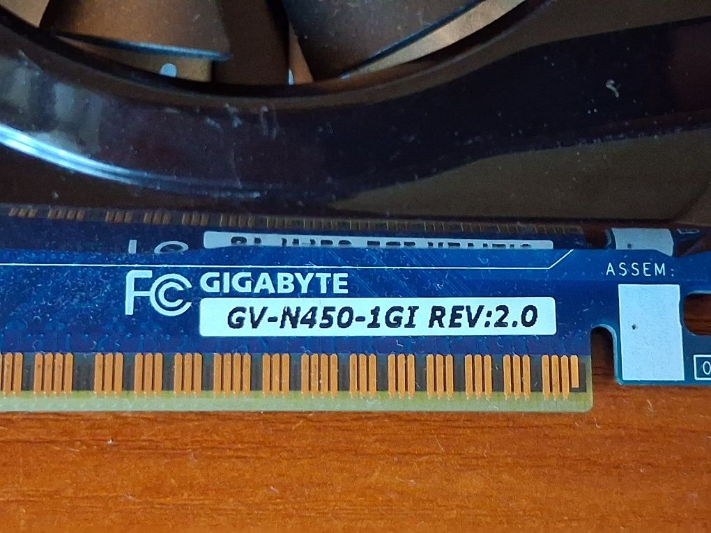 Nvidia GTS 450 1gb ddr5