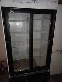 Двухдверный холодильник витрина