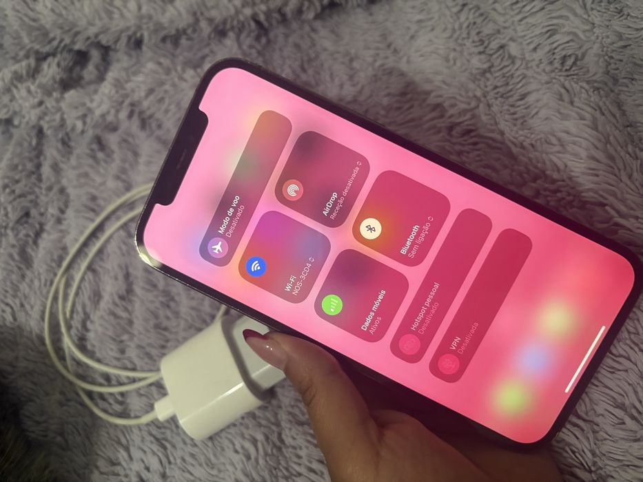 Iphone 12 Pro Max com carregador original