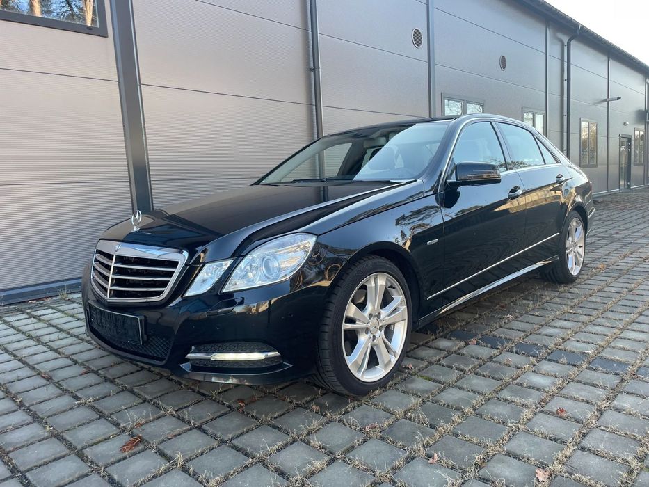 Mercedes-Benz Klasa E Pierwszy właściciel AVANTGARDE