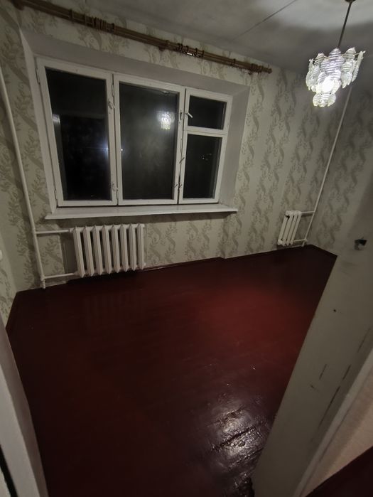 Здам трикімнатну квартиру в центрі міста