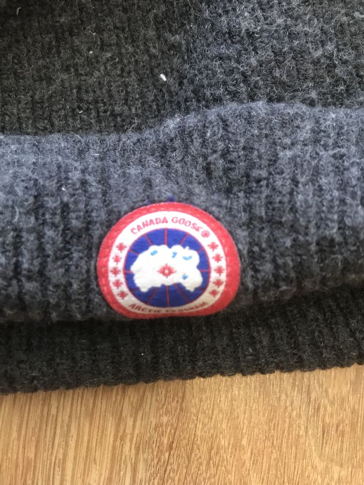 Шапка canada goose