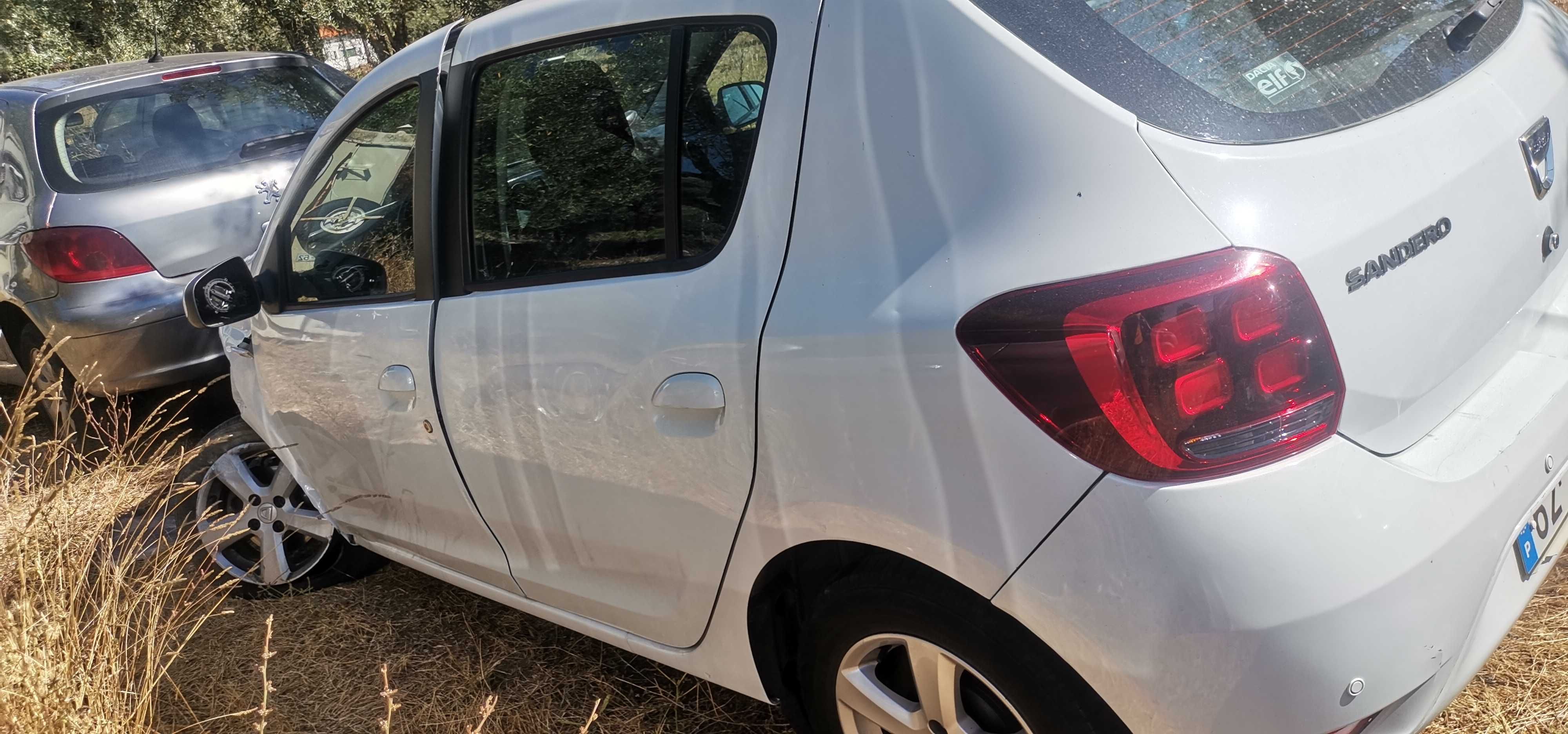 VENDO carro, Dacia sandero 0.9 TCe Comfort de 2017