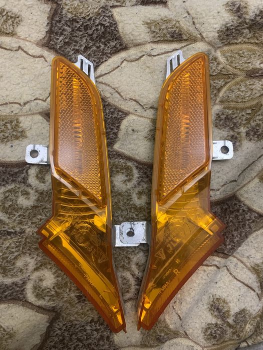 Поворотники в бампер Порш Каєн