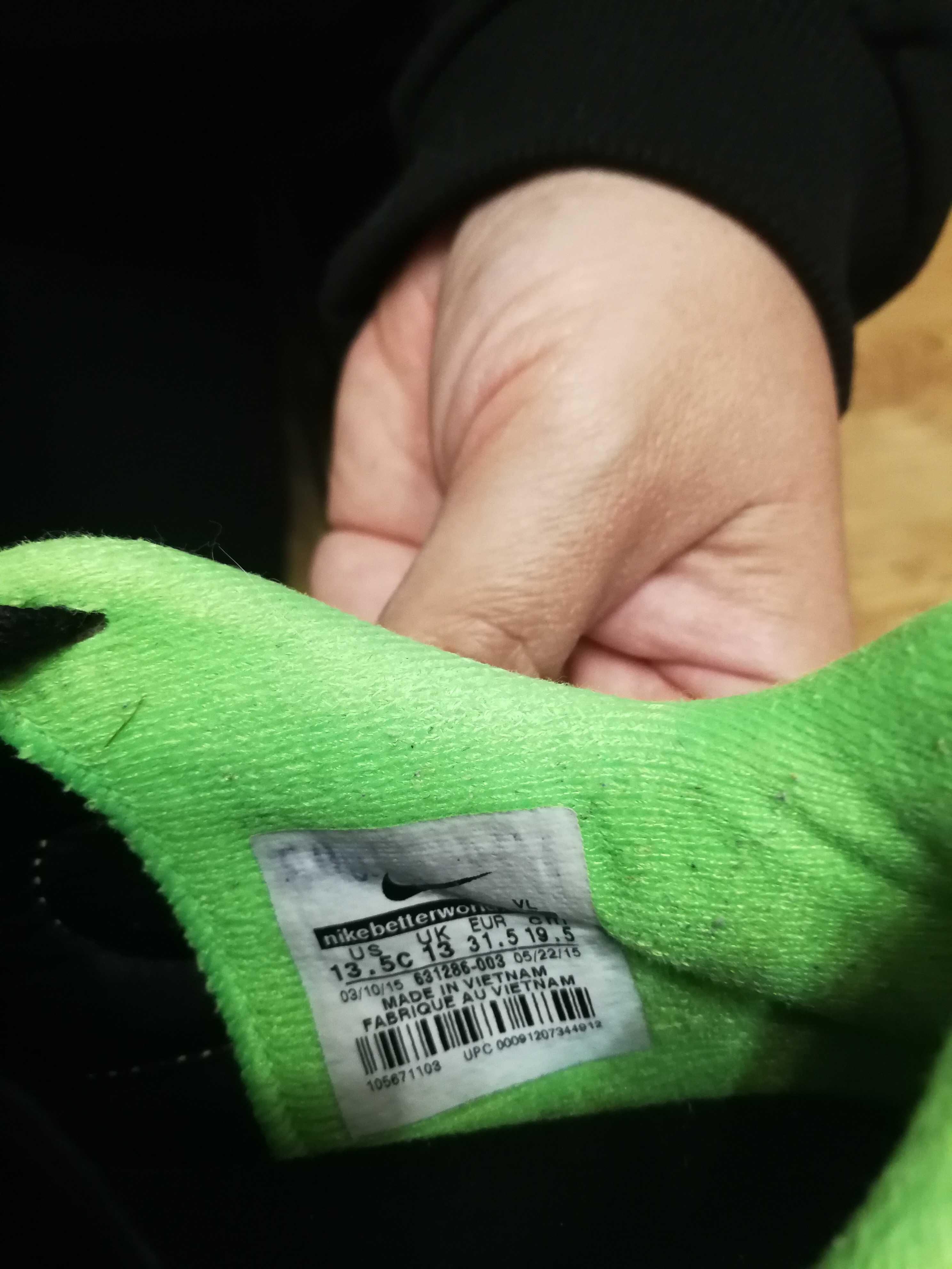 Buty piłkarskie dziecięce nike