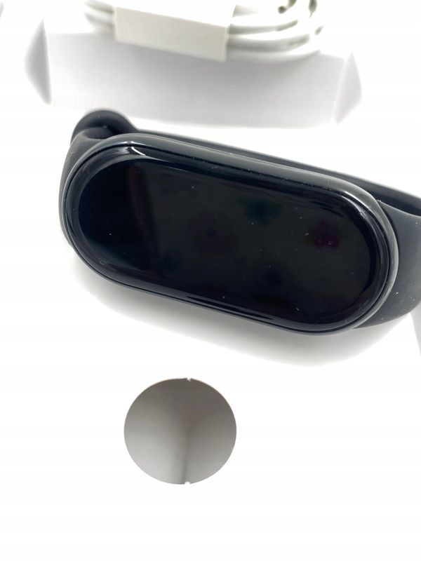 uszkodzony smartband xiaomi mi band 8 graphite black opis