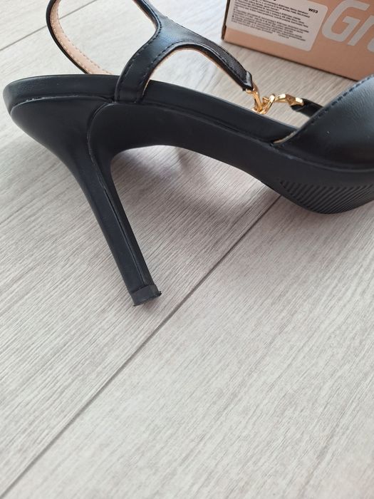 Szpilki czarne rozm.40