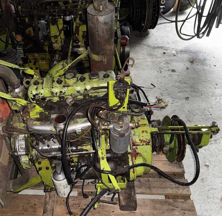 Silnik Perkins A4-154 4 cylindry kopuła kombajn claas Compact 30,25,20