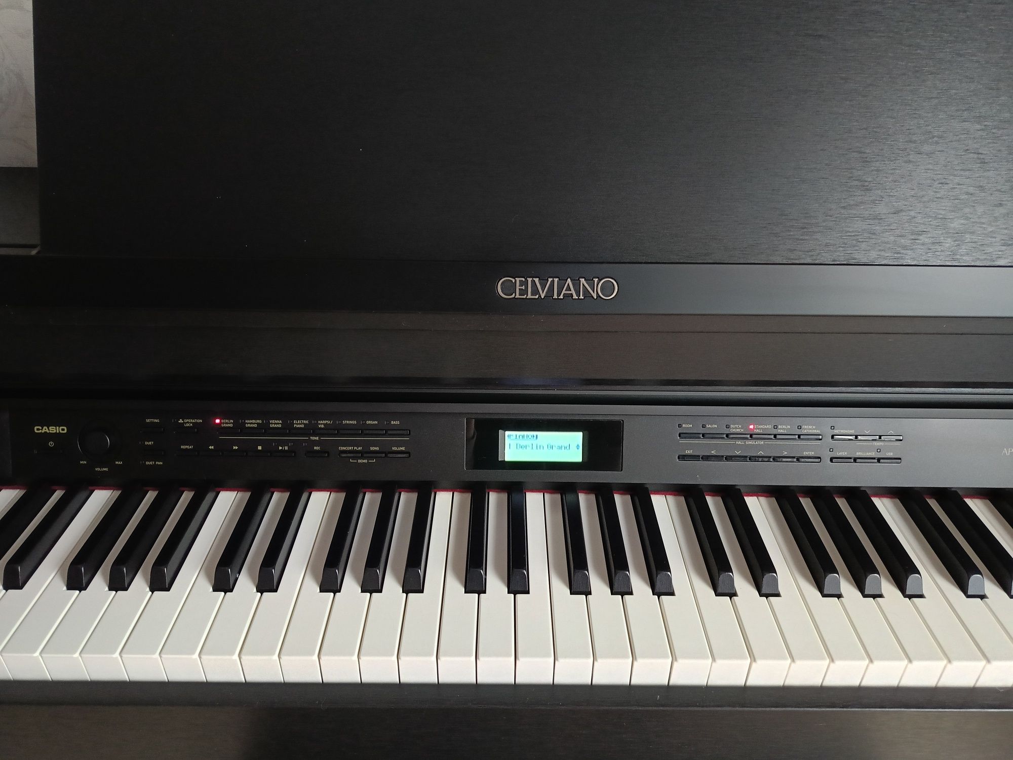Pianino cyfrowe Casio AP-710 C. Bechstein z krzesłem