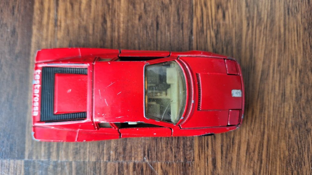Ferrari Testarossa - MC Toy - 1/39