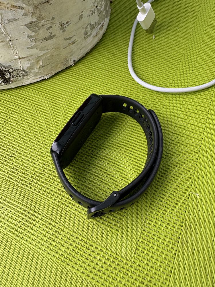 Opaska zegarek smartwatch Huawei band 9 na gwarancji stan idealny