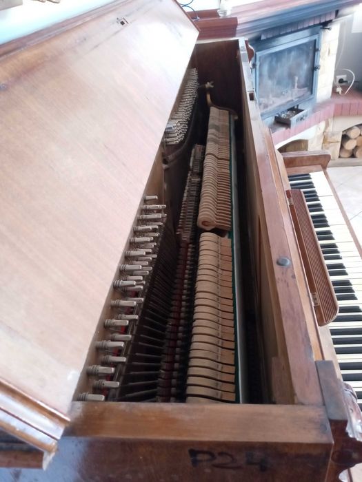 Pianino przedwojenne Traugott Berndt Breslau, odbiór PARTER