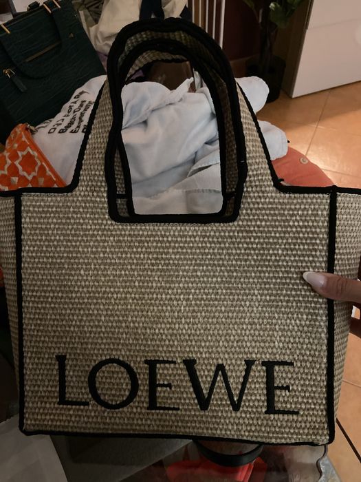 Loewe mala bege