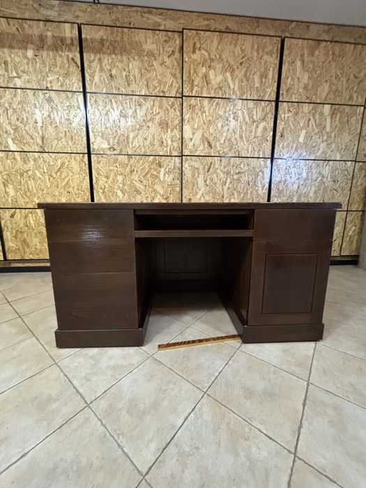 Secretaria madeira