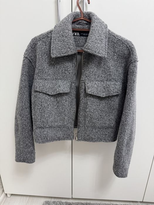Бомбер          Zara