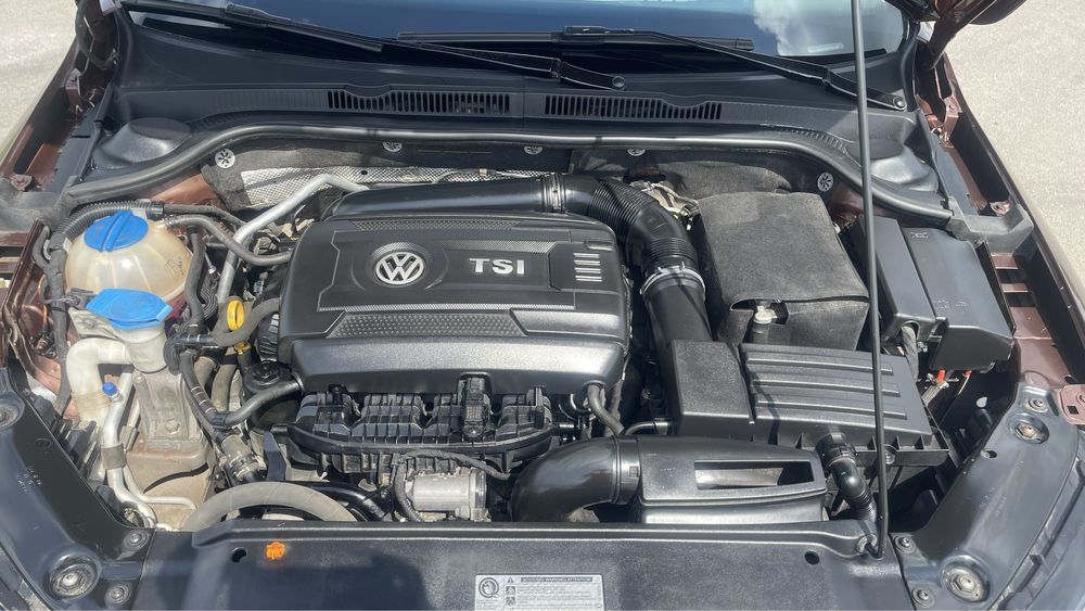 Volkswagen jetta SEL 1.8 2017
