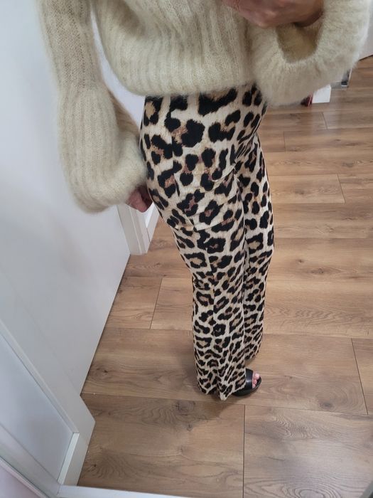 Dzwony h&m. Rozmiar xs. Nowe