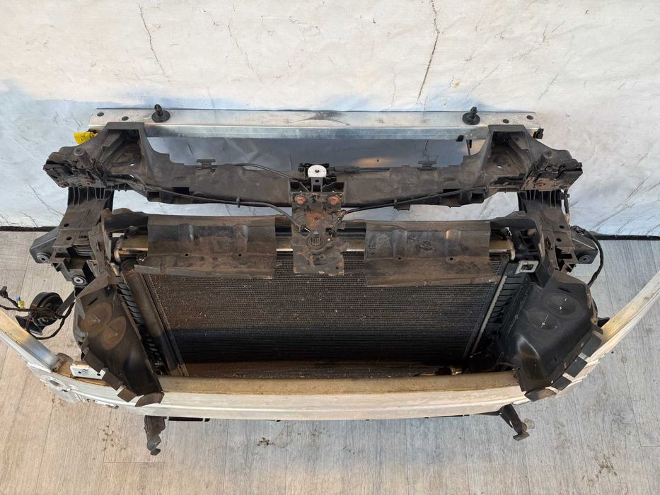 Audi q7 4m  четверть Передняя Кузов В наличии