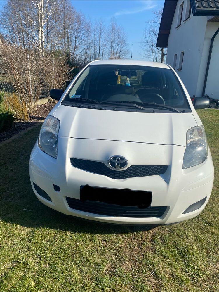 Toyota Yaris 1.3 benzyna 2009