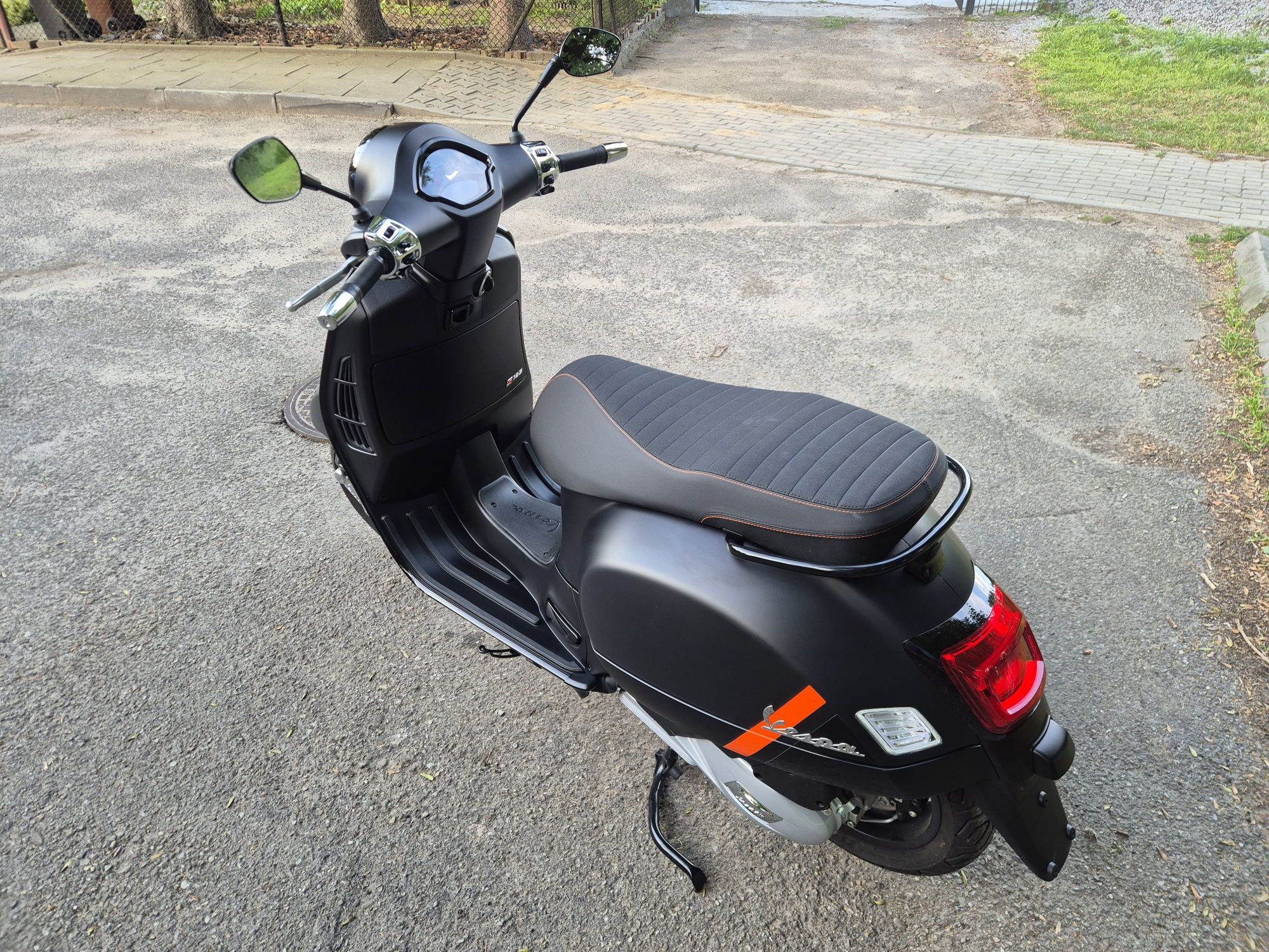 Piaggio Vespa GTS Primavera 125 ABS 2025r. 30 km. Sprint Dowóz Tar