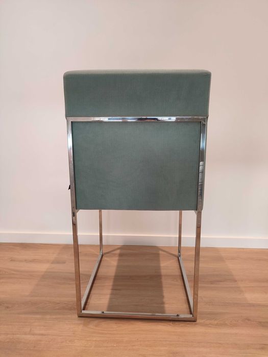 Mesa de Jantar Gaudi Laskasas + Cadeiras Peter Laskasas Como novo