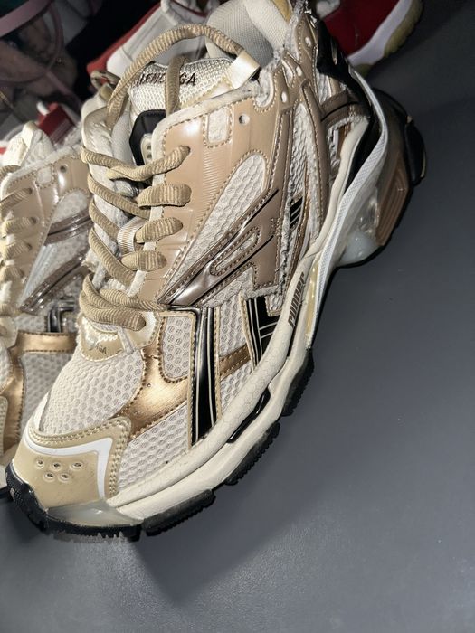 Balenciaga Runner