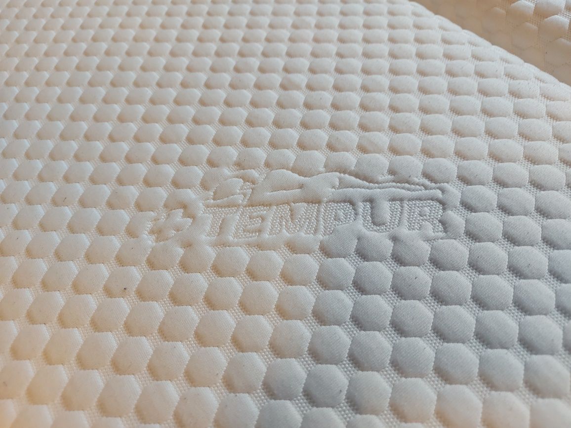 TEMPUR materac piankowy 180x200 albo  90 x200 j.Nowy