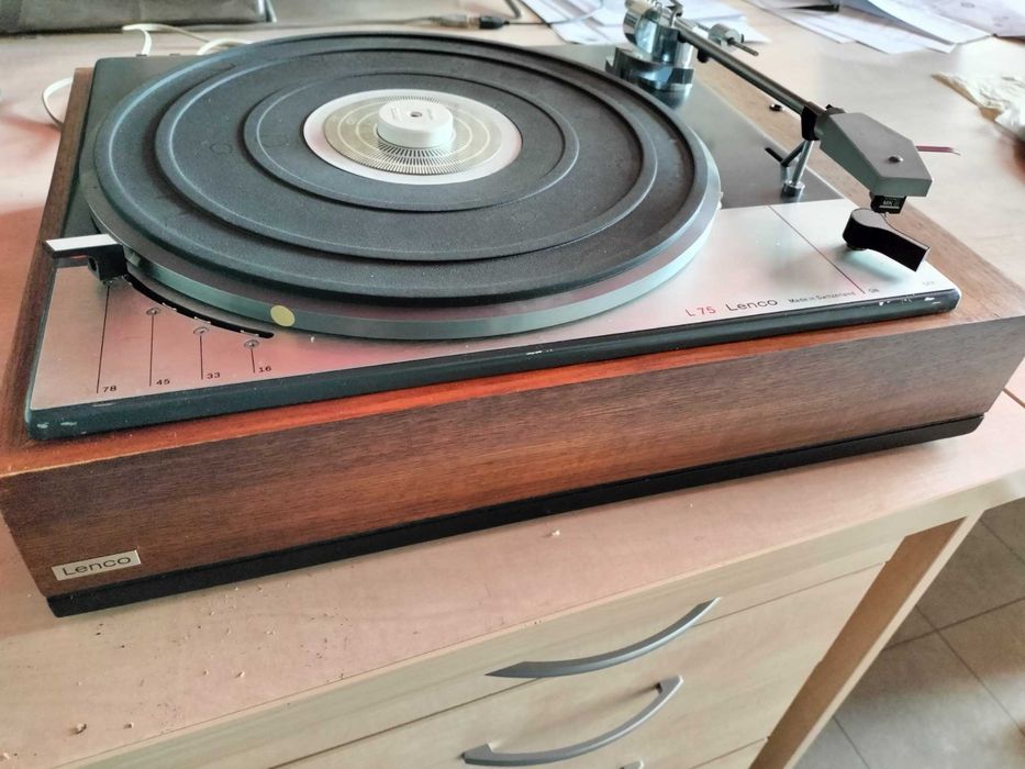 gramofon LENCO l75