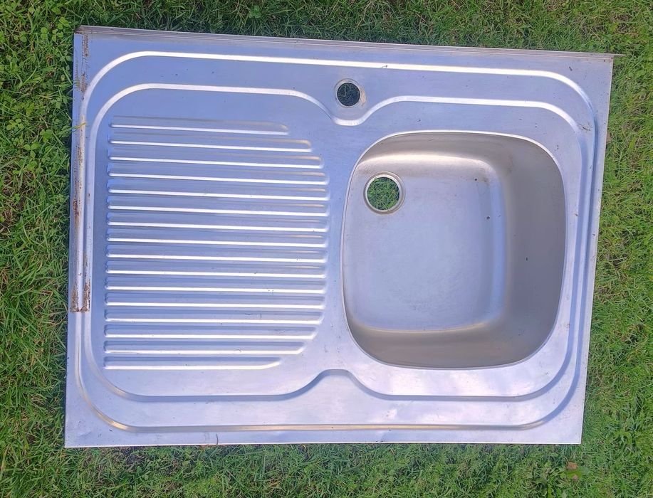 Zlewozmywak ze stali nierdzewnej jednokomorowy