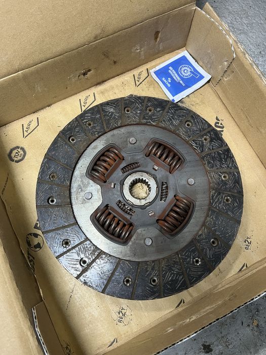 Продам сцепление fiat doblo 1.3 multijet кузов 223