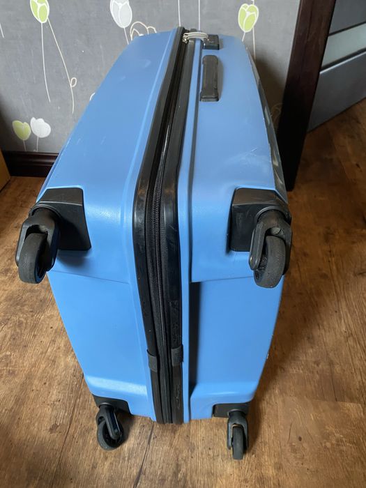 Чемодан Tripp Blue Large Chic 4 Wheels 77 см