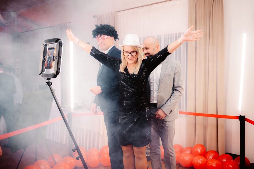 FOTOBUDKA 360 na Twoją imprezę HIT 2025