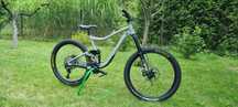 Rower zbudowany na ramie Giant Trance 2