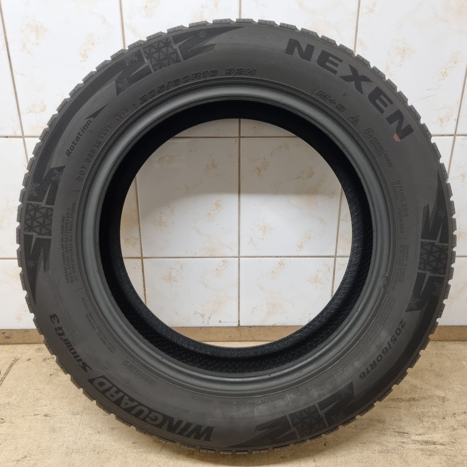 1 opona zimowa 205/60 R16 92H Nexen Winguard Snow G3