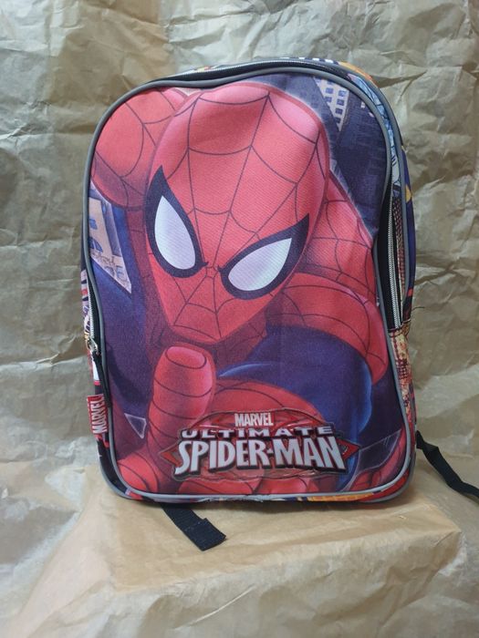 Mochilas novas a um bom preço