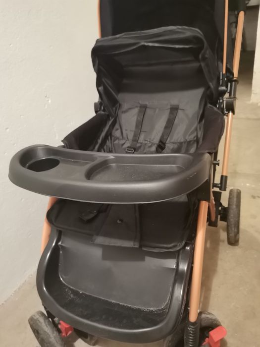 Lekki wózek spacerowy