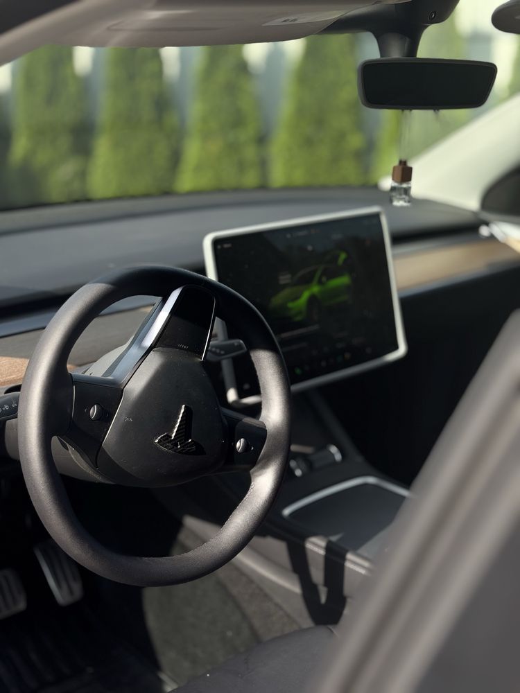 Tesla Model Y Long Range Dual Motor 2022 Ідеальний стан 10/10