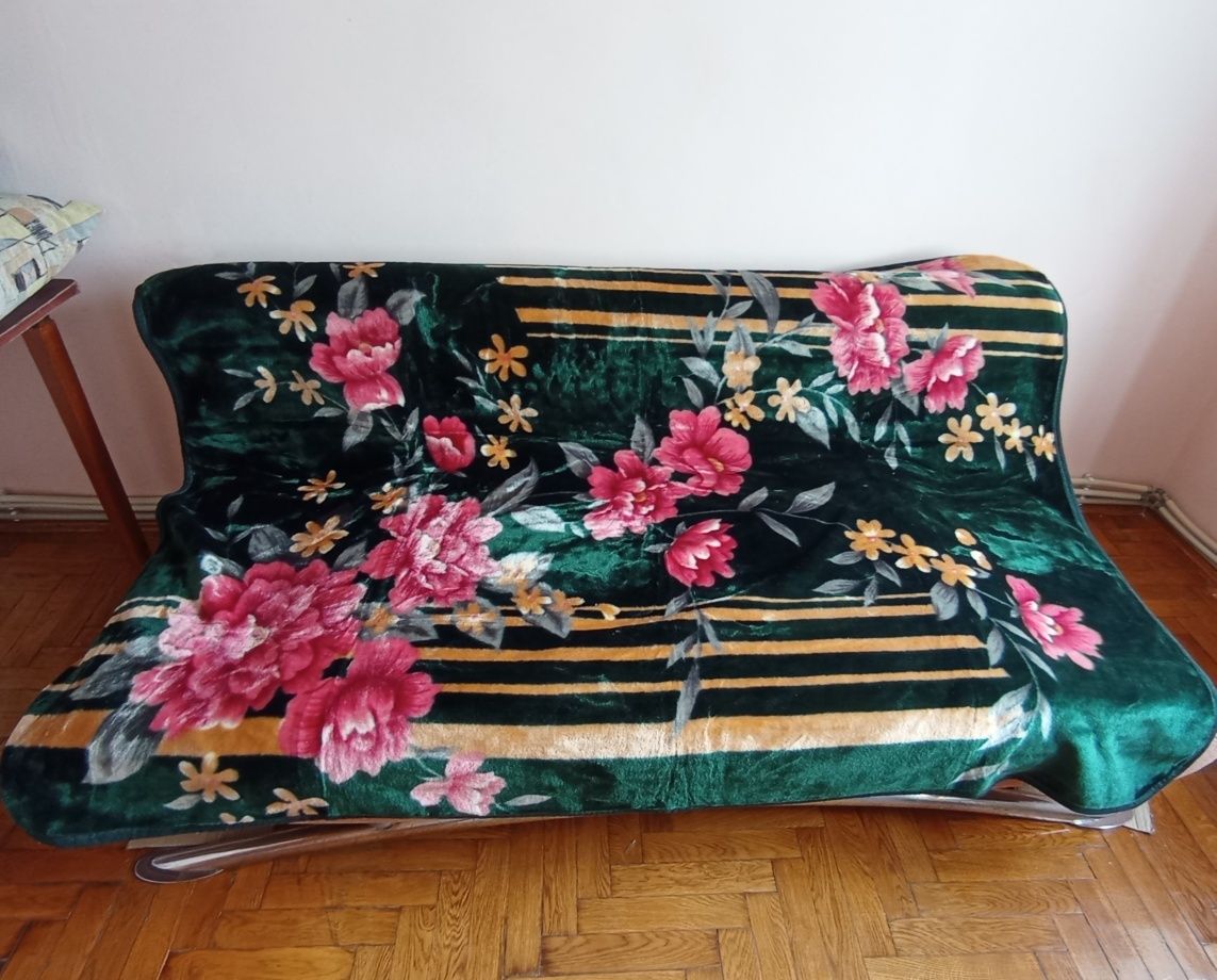 Диван розкладний + подарунок