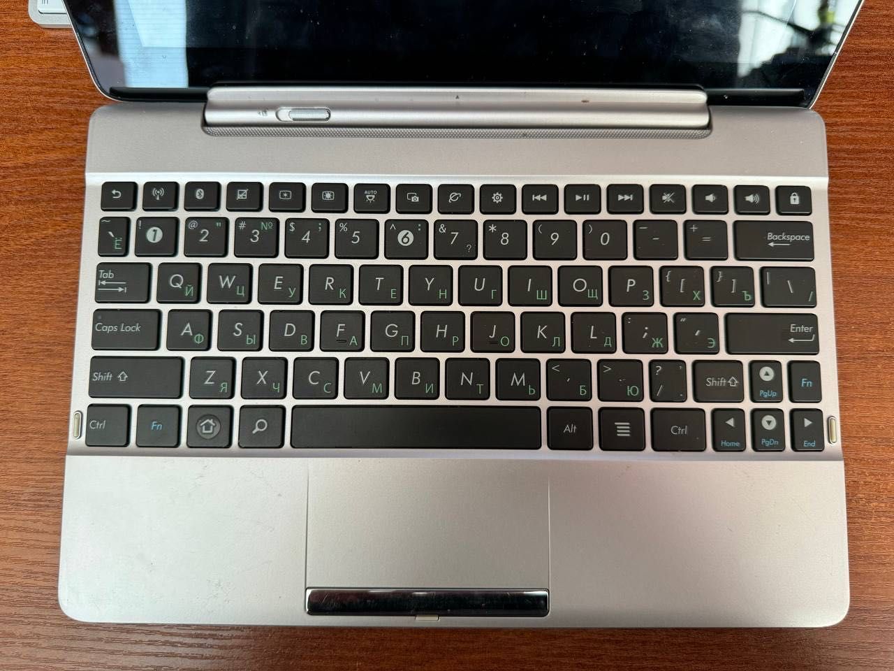 Планшет ASUS TF300T (Читайте описание)