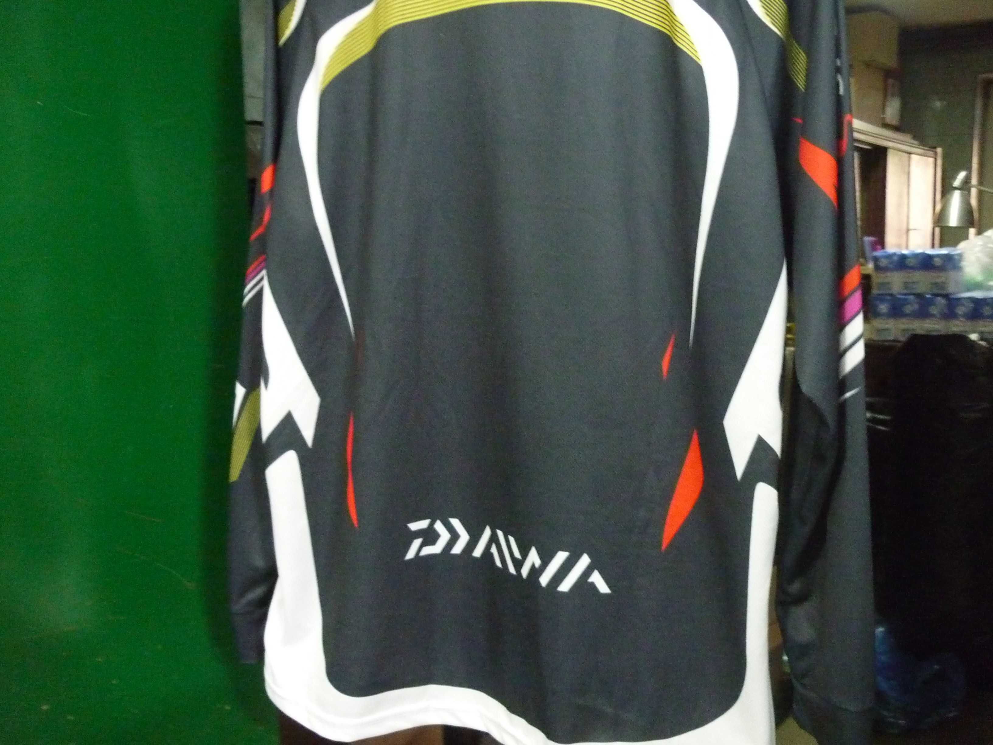 koszulka / cienka  bluza  rowerowa/sportowa     2XL/XL  NOWA
