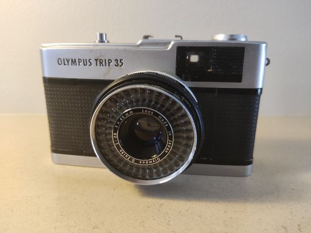 Olympus Trip 35 - máquina fotográfica vintage 35 mm (para RESTAURO)