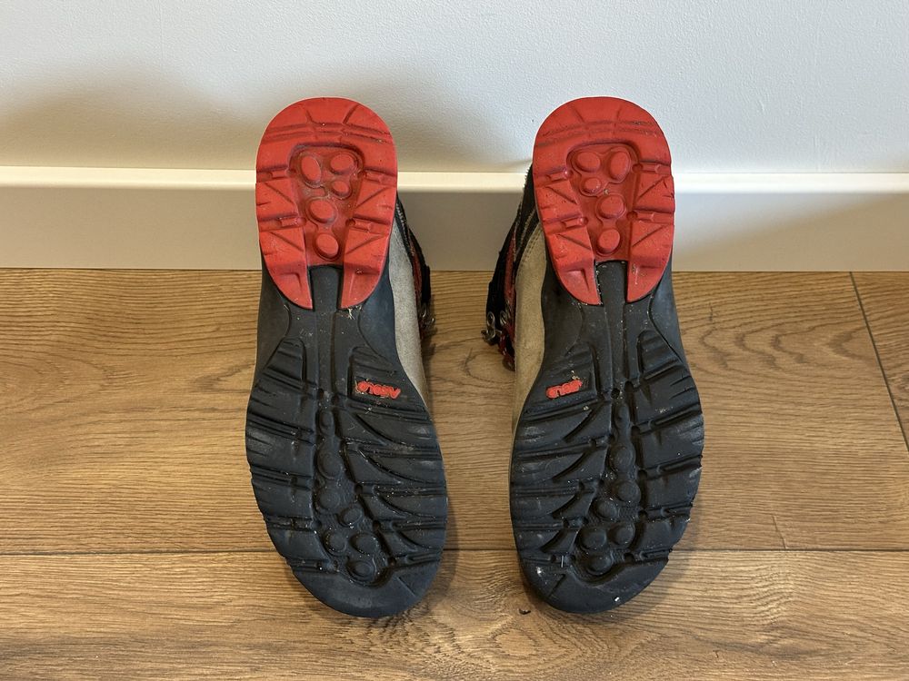 męskie buty trekkingowe Asolo Fugitive GTX r.43 1/3 Gore-tex