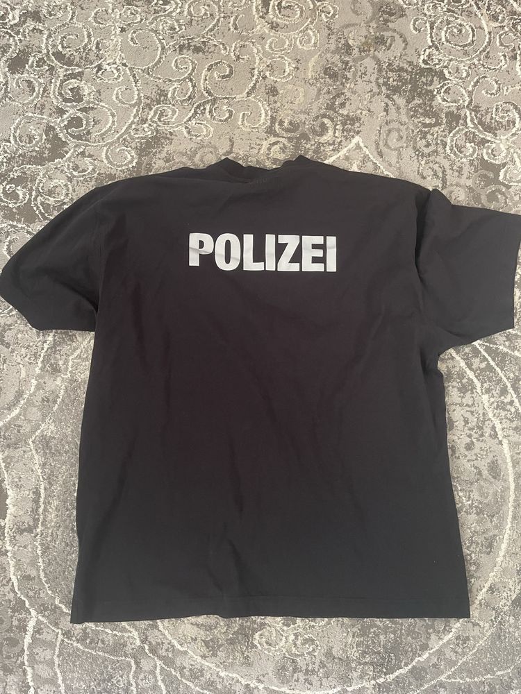Vetements polizei