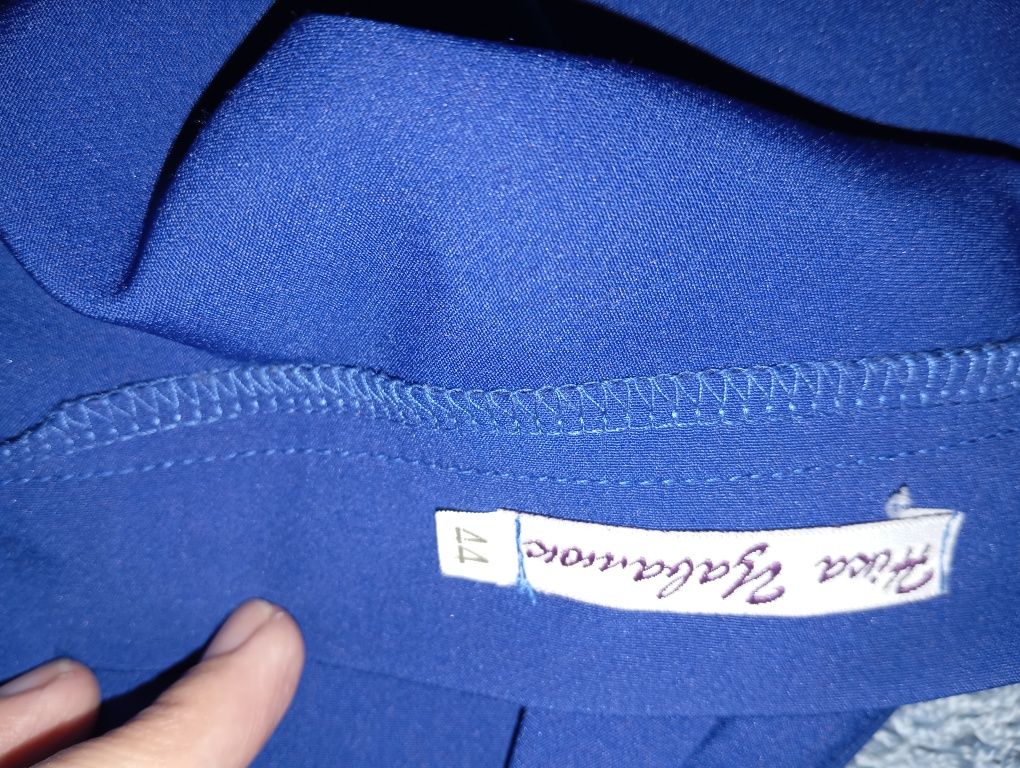 Спідниця жіноча. Міді-спідниця. 44 розмір.
