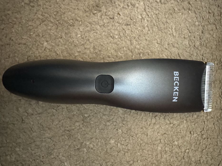 Maquina de barbear e cortar cabelo