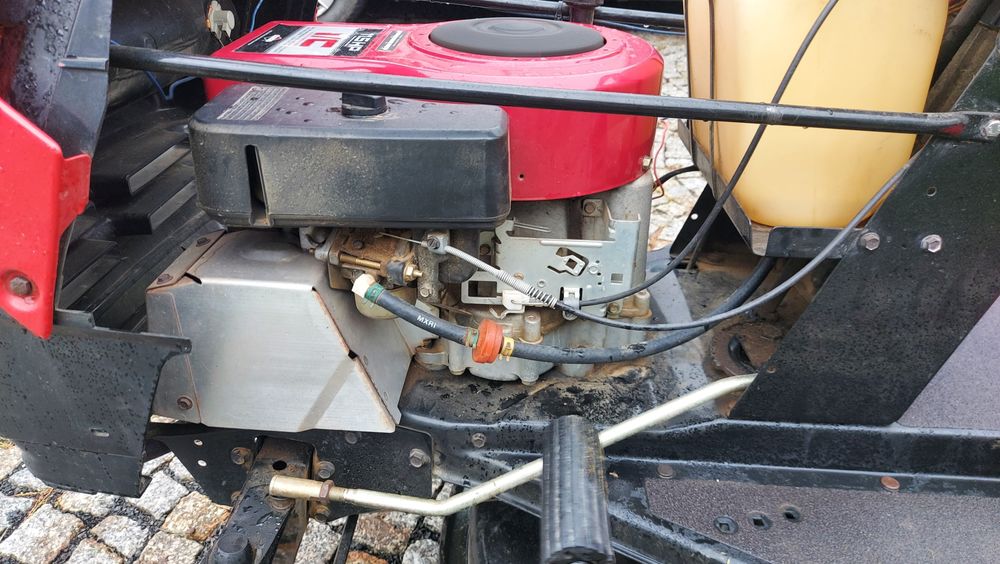 Kosiarka traktorek MTD