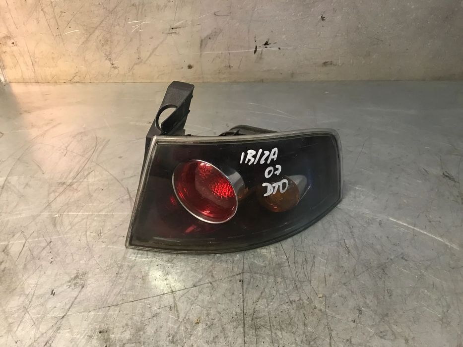 FAROLIM SEAT IBIZA 6L  (FUNDO FUMADO) DIREITO