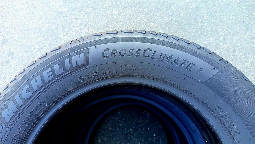 205.60.16 Michelin CrossClimate2 2шт