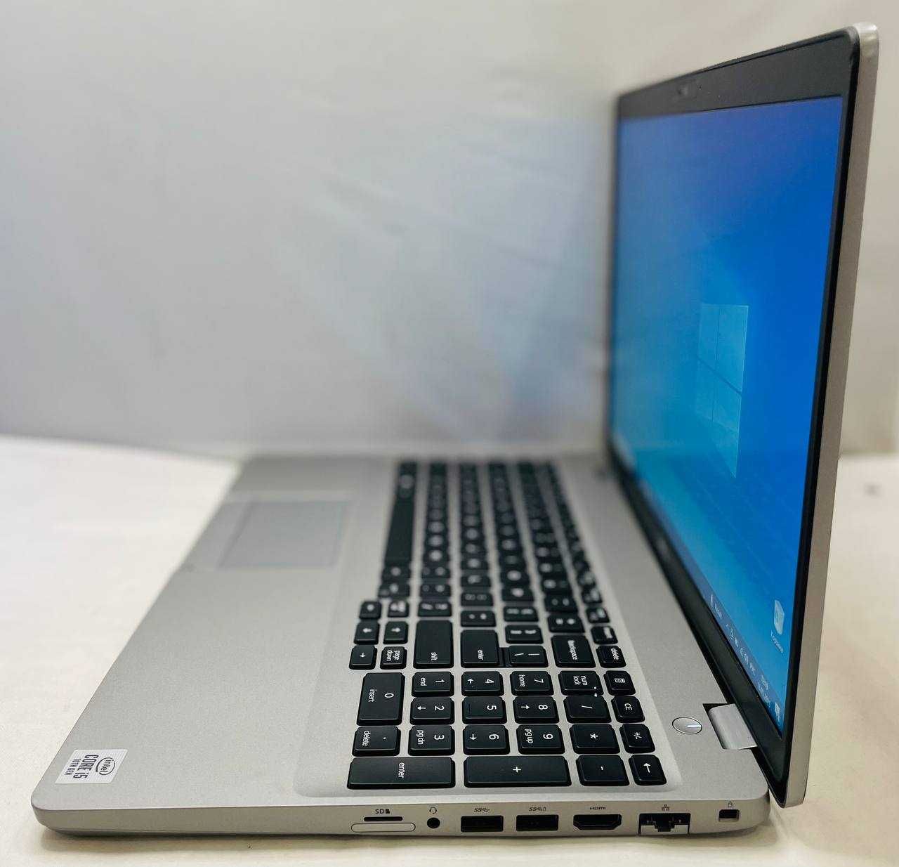 Ноутбук Dell 3550 / 15.6" HD LCD / i5-10310U / 8GB DDR4 / 256GB SSD
