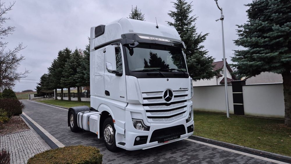 Mercedes-Benz MERCEDES-BENZ///ACTROS///1845/// MP5///2022///GIGA SPACE///SALONKA/// STANDARD///PODUSZKI///LEDY///VIRTUAL COCPIT///KLIMATYZACJA POSTOJOWA/// WAGA///NAWIGACJA///STAN BARDZO DOBRY